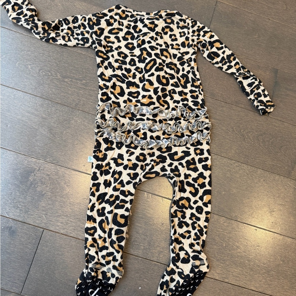 BUNDLE- Posh Peanut Leopard & Floral Print Kids Onesies - Picture 5 of 14